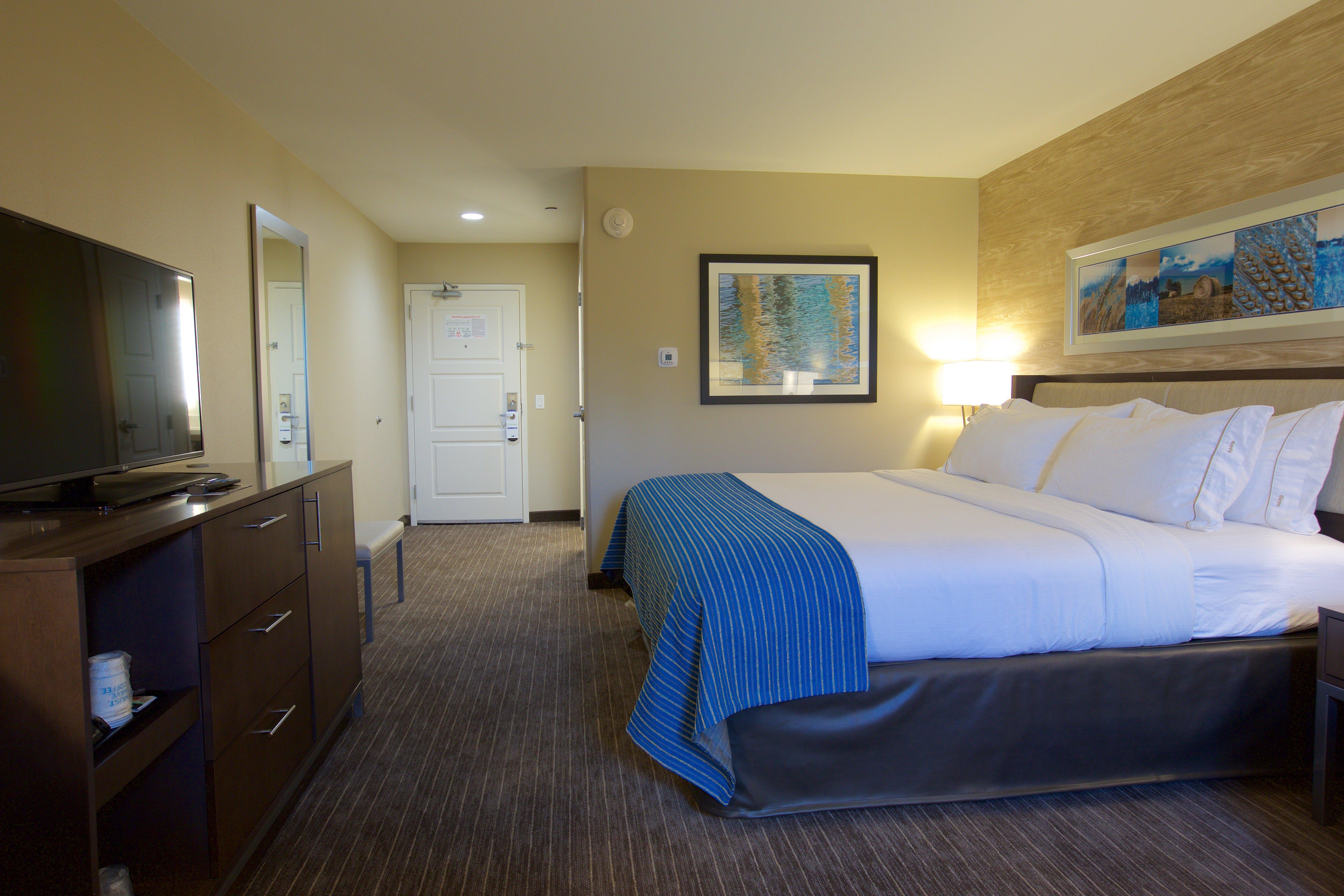 Holiday Inn Express Fargo Sw I94 Medical Center, An Ihg Hotel Dış mekan fotoğraf