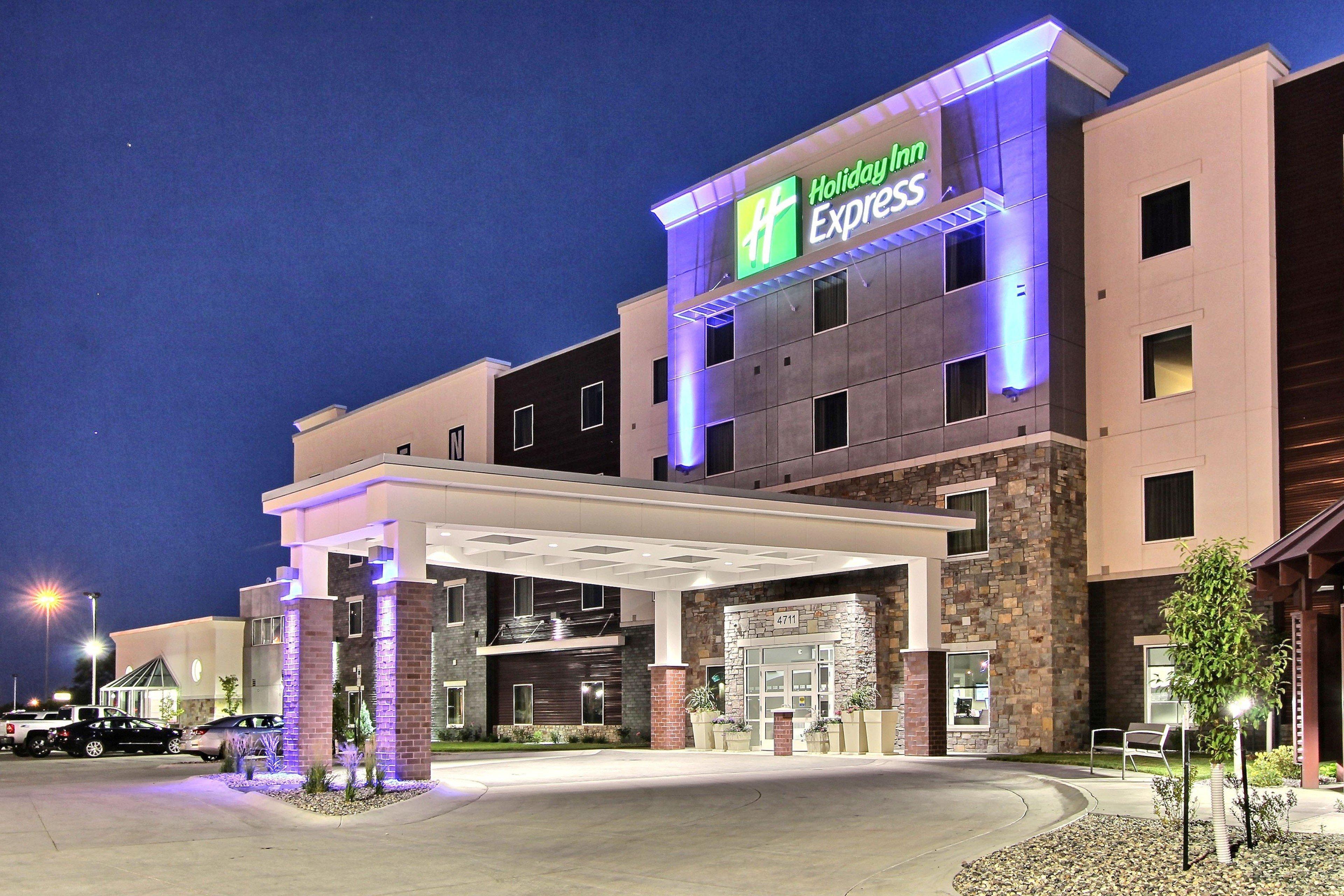 Holiday Inn Express Fargo Sw I94 Medical Center, An Ihg Hotel Dış mekan fotoğraf